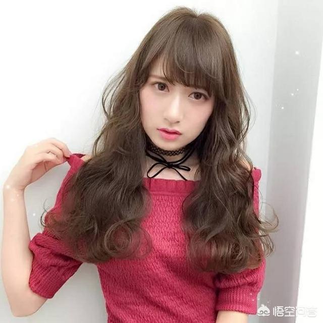 刘海图片:三十岁的女人还适合留刘海吗？适合留哪种刘海？
