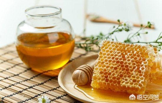 蜂蜜的功效与作用是什么？喝蜂蜜对胃有好处吗？