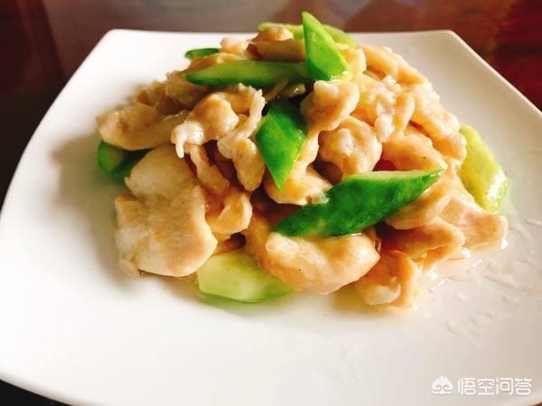 辣炒鸡胸肉怎么做好吃:辣椒炒鸡胸肉的家常做法 除宫保鸡丁外，鸡脯肉怎么做才好吃？