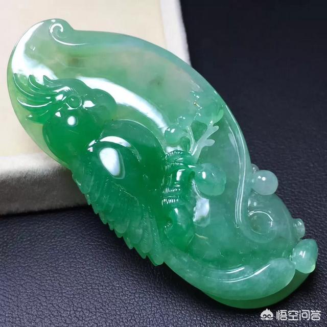 翡翠免费估价,如果有人来请你给翡翠估价，你会怎么办呢？