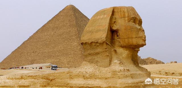 埃及金字塔有多少年，埃及金字塔，有人说只有两百年历史，你信吗