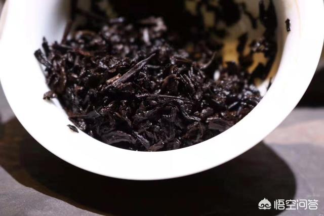 陈诗云微拍:茶叶在杯子里张开怎么拍摄