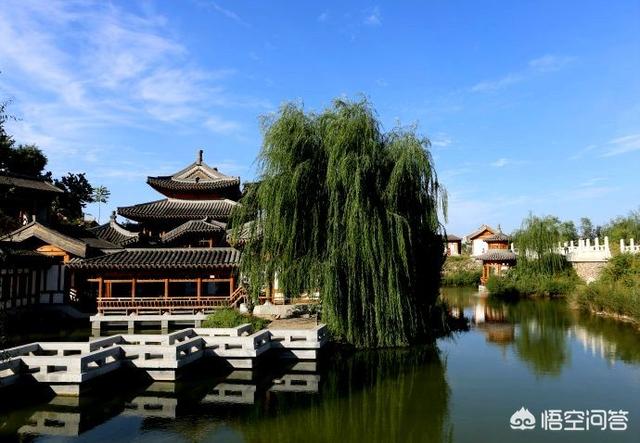北京适合老人游玩的地方:中国哪些景点适合中老年人<a href=https://maguai.com/list/52-0-0.html target=_blank class=infotextkey>旅游</a>？
