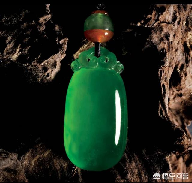 天然翡翠的功效与作用,翡翠玉石有哪些作用与功效？