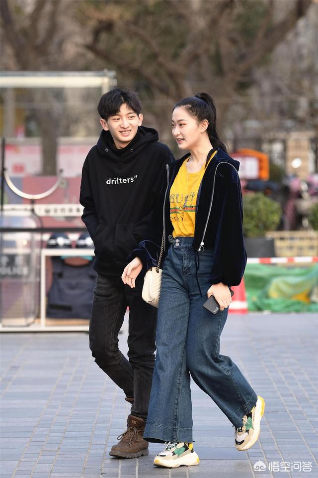 女士高腰卫生裤图片大全:女生穿高腰裤真的好看吗？