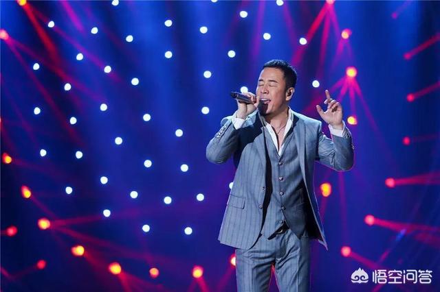 杨坤在歌手为什么不唱一唱非常劲爆的摇滚歌曲呢？