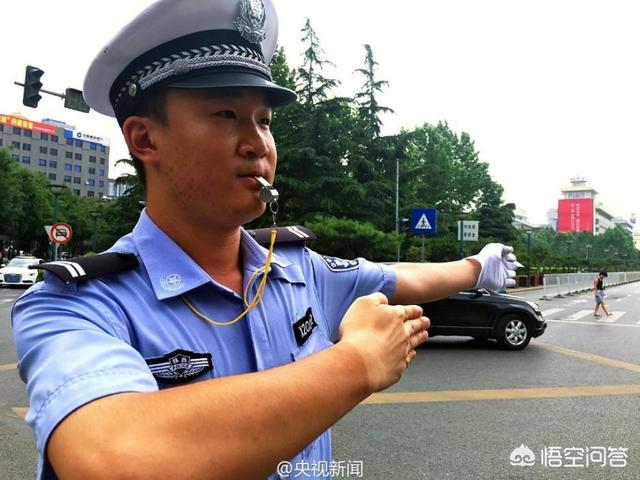 广东办公室挤奶门:你在办公室做过的最疯狂的事情是什么？
