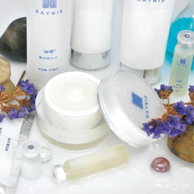 有哪些补水保湿好的护肤品（皮肤小气）？