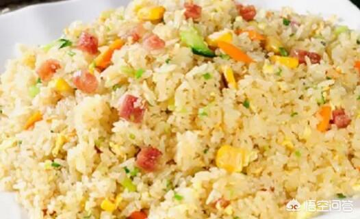 你做蛋炒饭时,是先炒饭还是先打蛋呢？怎么做好吃呢？