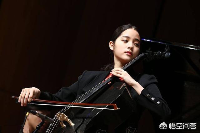 欧阳娜娜与Susan苏同框，网红和<a href=https://maguai.com/list/99-0-0.html target=_blank class=infotextkey><a href=https://maguai.com/list/99-0-0.html target=_blank class=infotextkey>明星</a></a>的差别大吗