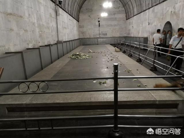 坟墓真实灵异事件:关于身边发生过，亲身经历或者听说过的一些鬼故事？