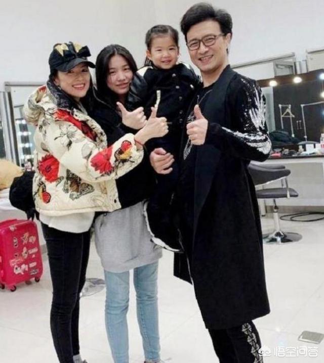 章子怡给儿子剃头:章子怡是如何从后妈逆袭成亲妈的呢？