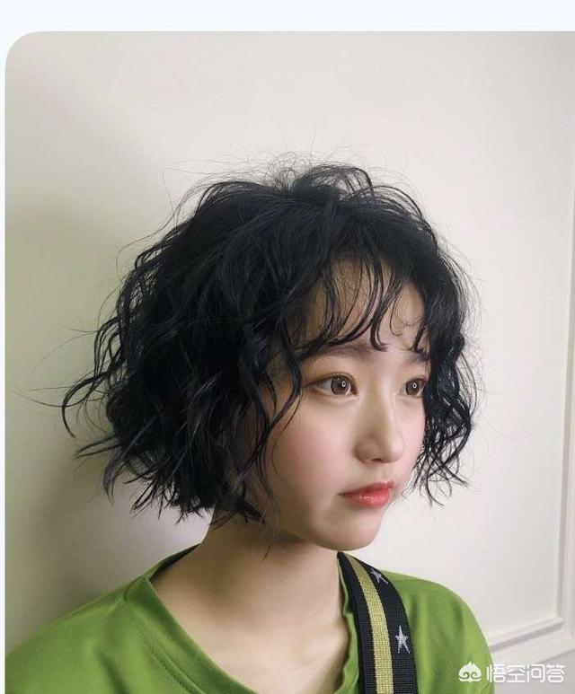 头发稀少留什么发型