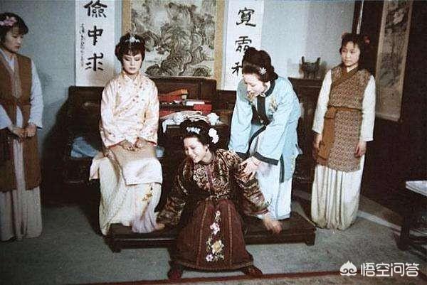 87红楼梦演员重聚:对于八七版红楼梦和新版红楼梦，你分别作何评价