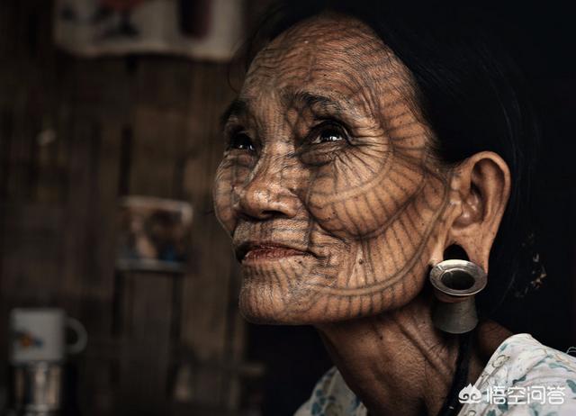 中国未解之谜图片，独龙族老人，为何脸上会有神秘花纹至今还是一个未解之谜