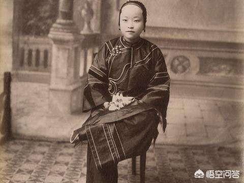 清宫妃子真实照:为什么满清皇帝的女人，从流出的照片看，一点都不漂亮？
