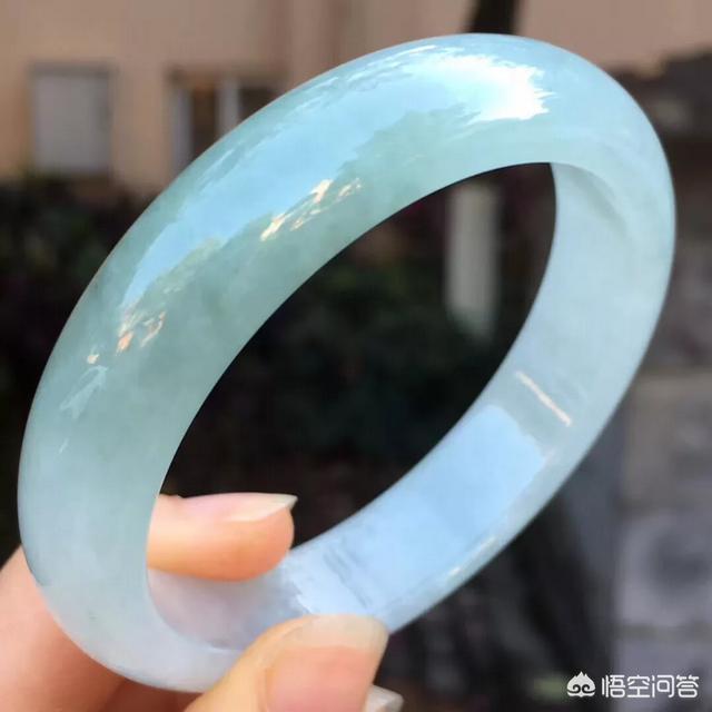 和田玉能用水泡吗,和田玉碧玉、翡翠可以泡水养吗？