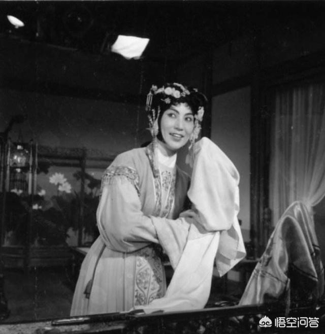 闺门旦:京剧里的花旦，为什么一定要男的去演，女的不行吗