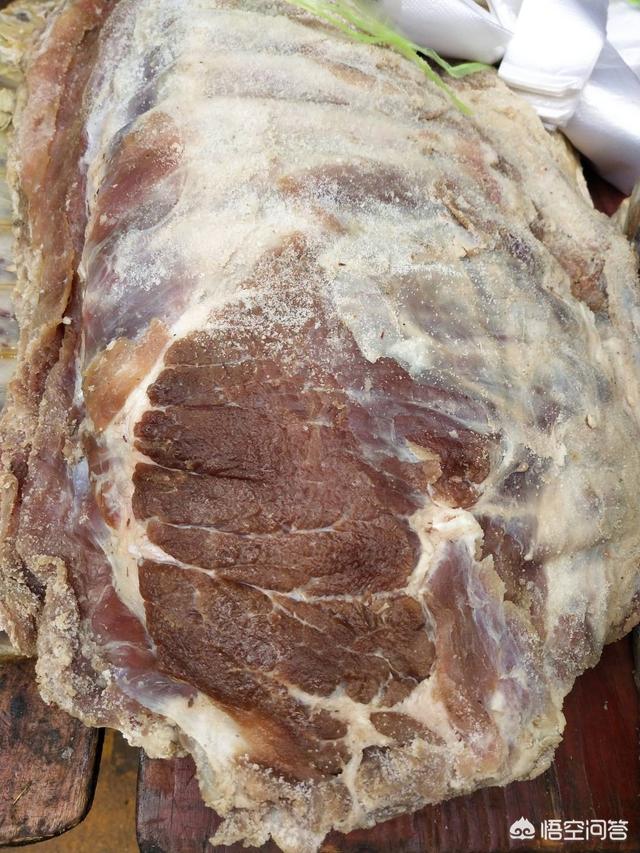 腌的咸肉长蛆怎么处理，农村自家腌制的火腿如何保存不会生蛆生蛆的火腿该如何处理啊
