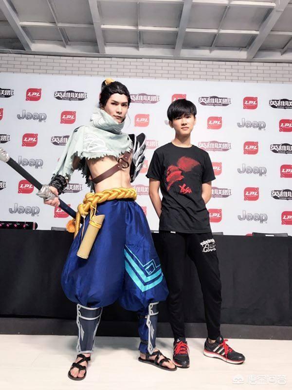 浪子彦:浪子彦、骚男和韦神的亚索，哪个可以称作国服最强