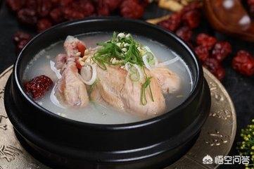 高压锅炖鸡的做法大全视频:高压锅炖鸡腿的简单做法，在村里面材料有限，怎么做好？