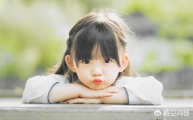 林妙可胸部:为什么有的女孩小时候长得丑，长大后会漂亮？