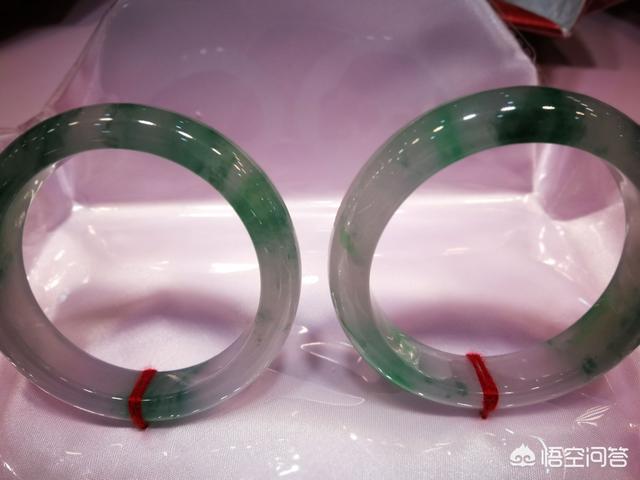 翡翠必懂十句行话,翡翠“水头”，你真的会看吗？