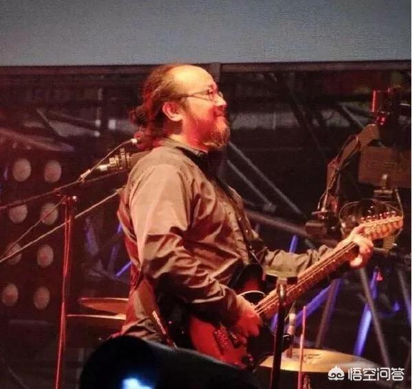 花猫的小屋腾讯微博:窦唯的现状究竟如何？真的像媒体报道的那么落魄吗？