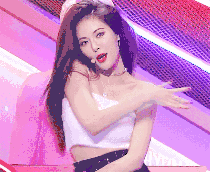 张贤胜和泫雅:宣美和泫雅，在韩国哪个更火？