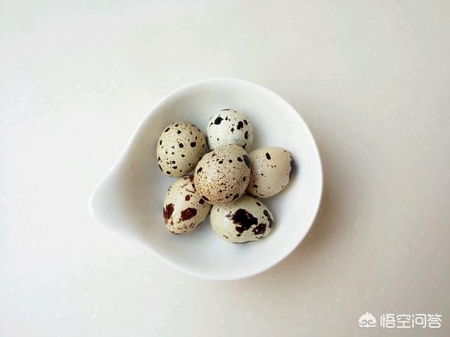虎皮卤蛋怎么做简单又美味，鹌鹑蛋有什么营养？怎么做最好吃？