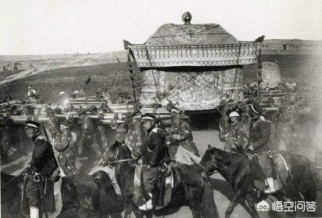 清朝皇帝陵墓未解之谜，慈禧下葬时被传“臭气熏天”，为什么被发掘时却尸身不腐？