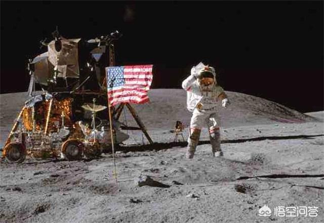美国被外星人警告，美国50年前就能登月，真的没去过月球背面吗为什么
