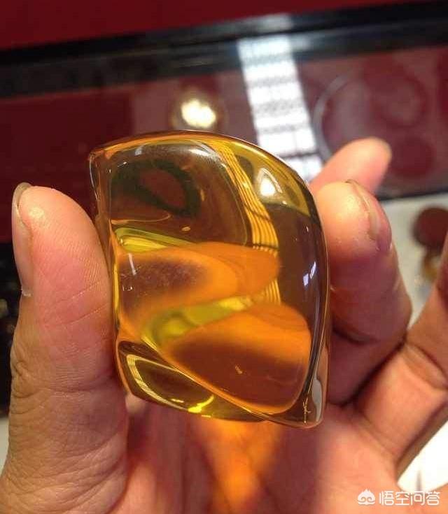 琥珀鉴别,如何区分压清琥珀和净水琥珀？
