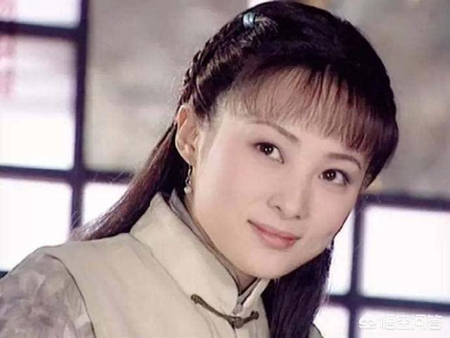 蒋勤勤二胎产子:蒋勤勤为儿子哺乳并安利初乳，初乳的营养真得那么高吗？