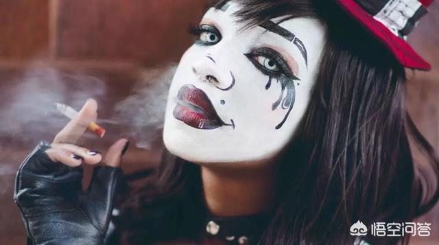 漫画家极乐鸟的联系方式:有哪些奇葩、硬核的COSPLAY？