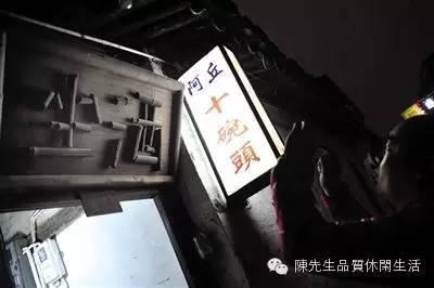 山西一饭店发生坍塌，对于饭店二层加盖的彩钢房是否合规