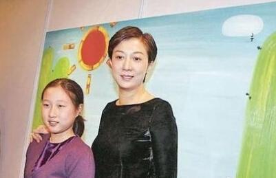 吴绮莉与成龙:成龙为什么不管他的女儿呢？