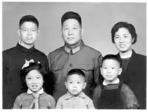王思聪的母亲当年是怎样看上还没有成功的王健林的？