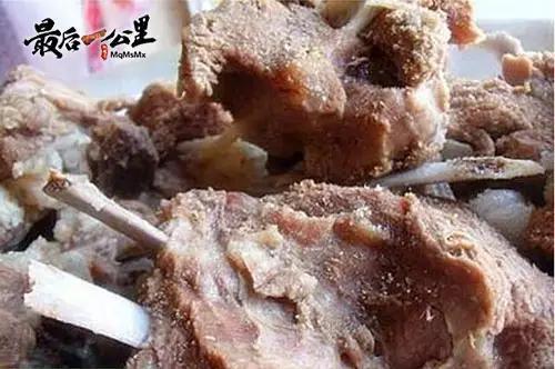 新疆羊肉为啥基本没膻味，都说新疆的羊肉好吃，基本没有什么膻味，你知道为什么吗