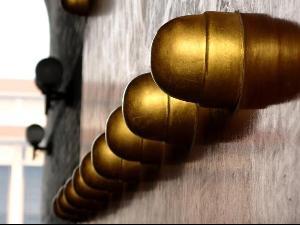 北京五颗钉子钉住龙脉,为什么棺材盖上后要钉钉子？