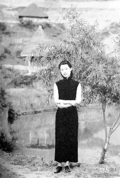 范冰冰龙袍装:你还见过的有哪些“旗袍美”？
