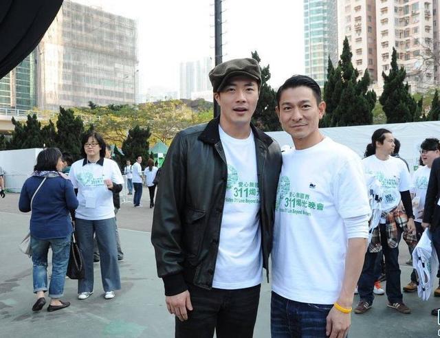成龙的资料:李小龙和成龙谁最能打为什么