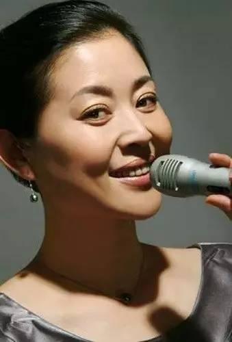 倪萍腿怎么了:倪萍为什么要离开她热爱的主持事业？