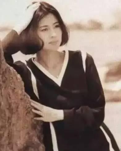 倪萍腿怎么了:倪萍为什么要离开她热爱的主持事业？