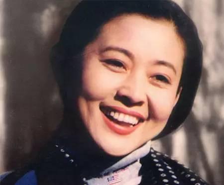 倪萍腿怎么了:倪萍为什么要离开她热爱的主持事业？