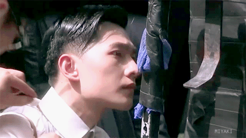 杨洋个人资料:鹿晗杨洋谁的面容更精致？谁长相更吸引人？