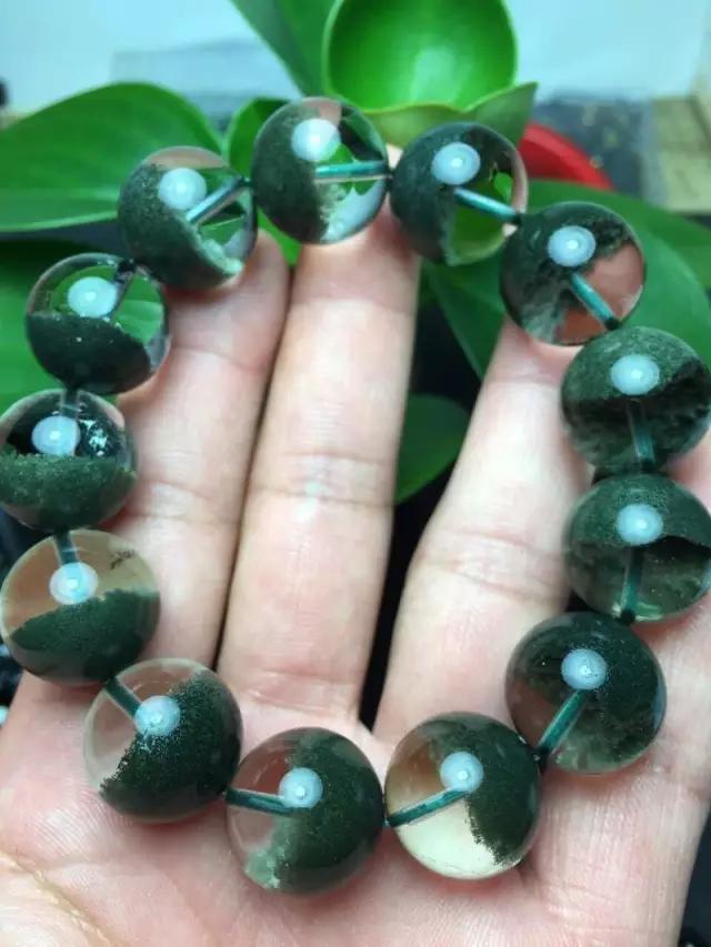 水晶绿幽灵功效与作用,如何辨别绿幽灵水晶的价值？