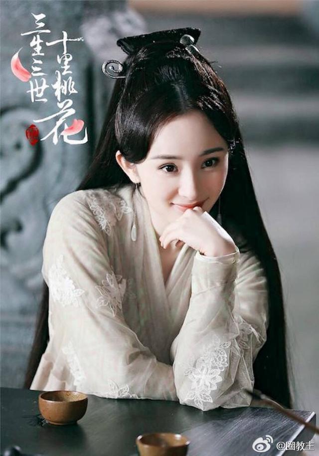 杨幂被强干全图:金星问杨幂被潜过没，答：装傻，就过去了。是神马意思？