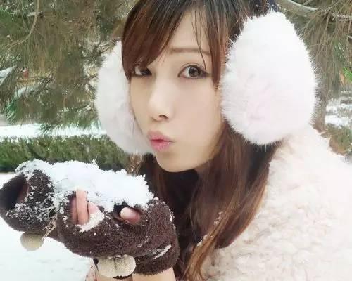 宝儿资料:扫毒泰国女主角八面佛的女儿Mina是谁演的是人妖？