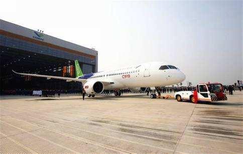 有关中国的飞机的历史事件，中国首架大飞机C919首飞，对于中国民航产业会有哪些影响